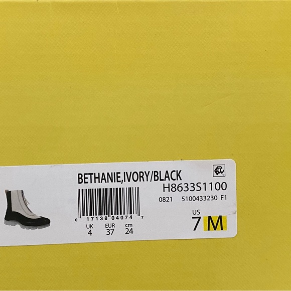 Circus NY by Sam Edelman Bethanie Zip Front Boot (Women). Size 7 - Picture 3 of 7